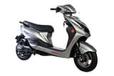 Yukie  Shiga scooter