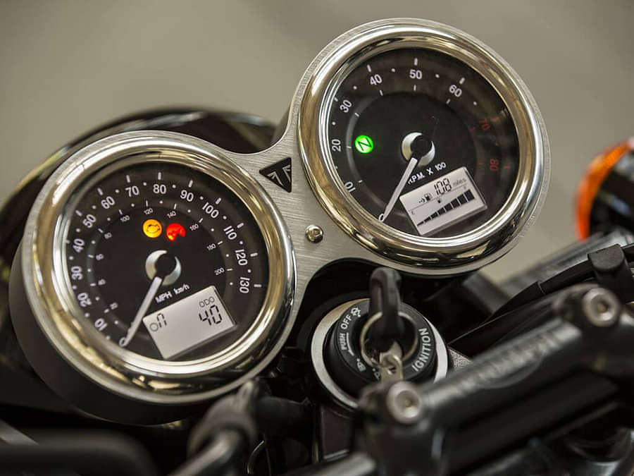 Triumph Bonneville T100 Speedometer Console