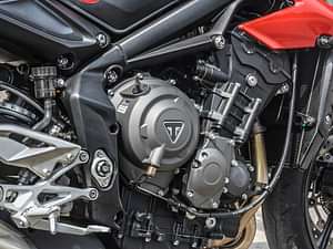 Triumph Street Triple ABS Engine image