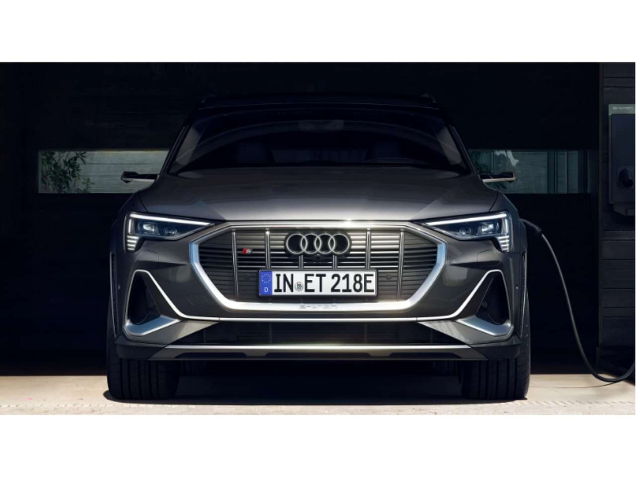 Audi e-tron  image