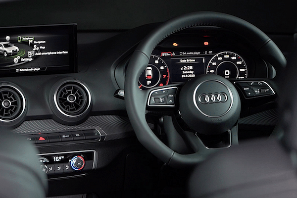Audi Q2 Steering Controls image