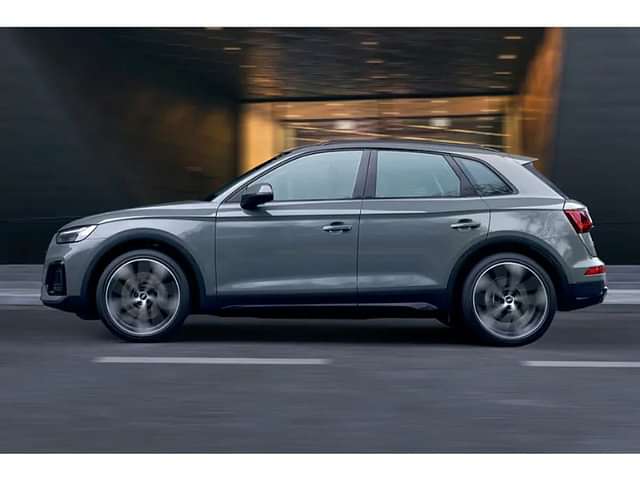 Audi Q5 Side Profile image