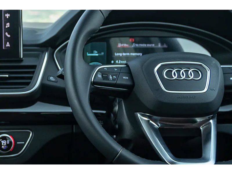 Audi Q5 Steering Wheel image