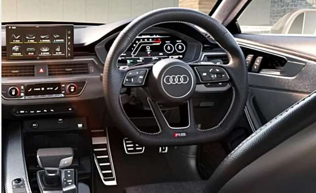 Audi RS5 Steering Controls image