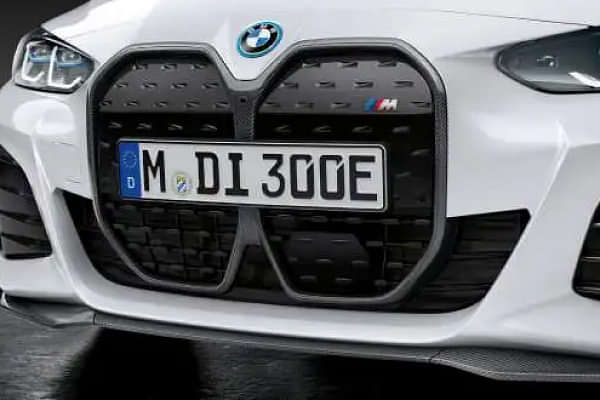 BMW i4 Grille image