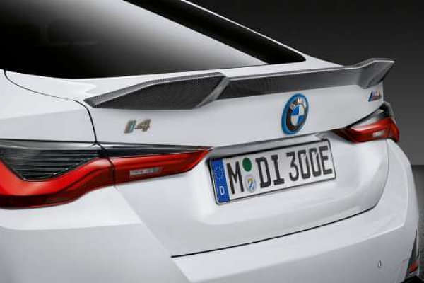 BMW i4 Spoiler image