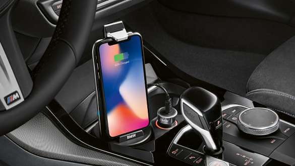 BMW X4 Wireless Charging image