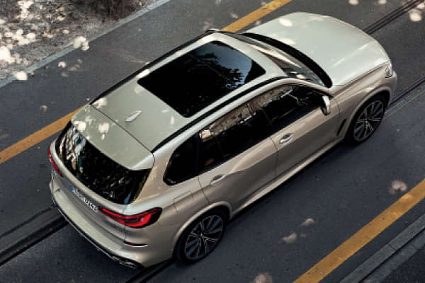 BMW X5 Driving Shot image