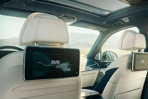 BMW X7 Audio System image