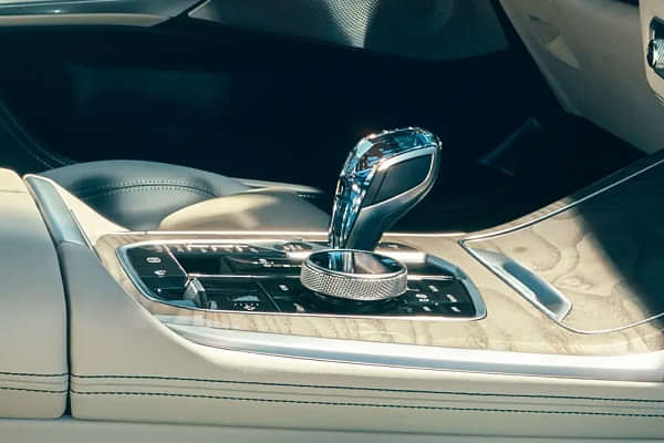 BMW X7 Gear Lever image