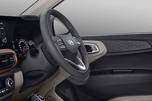 Hyundai Aura Steering Wheel image