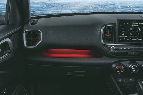 Hyundai Venue N Line Steering Controls image