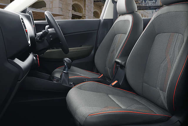 Hyundai Venue Front Seat image