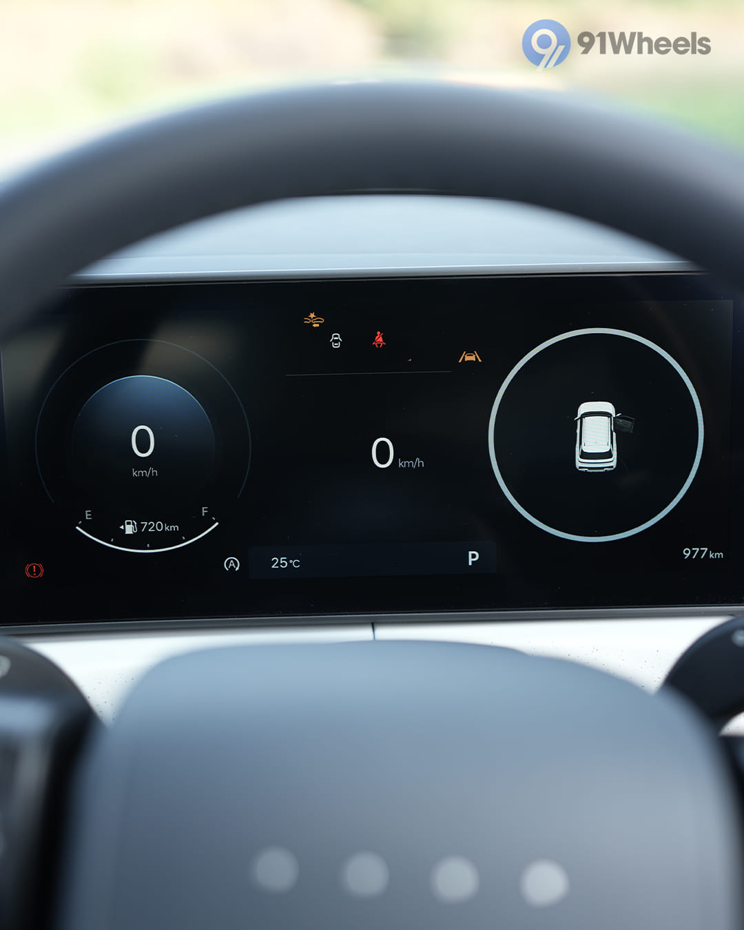 Dashboard & Front Cabin - 5