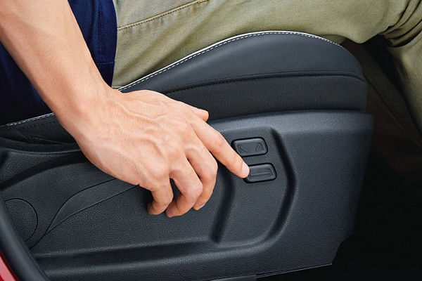 Hyundai Venue Front Seat Adjustment image