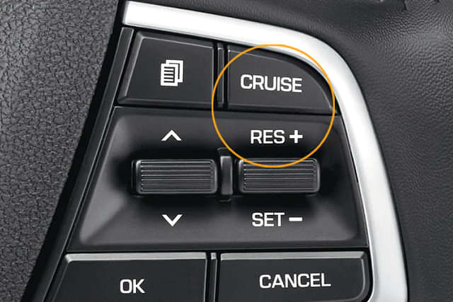 Hyundai Verna Steering Controls image