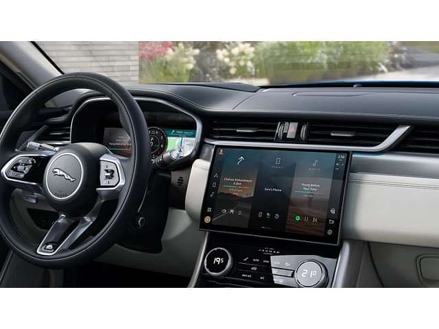 Jaguar XF Steering Controls image