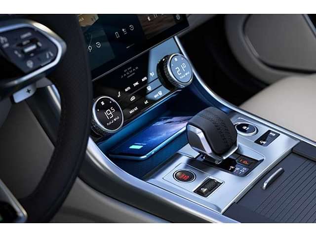 Jaguar XF Gear Lever image