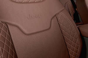 Jeep Meridian Front Seat image