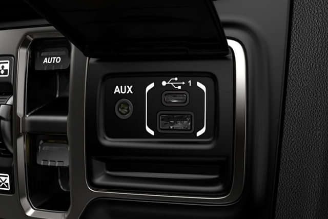 Jeep Wrangler Audio System image