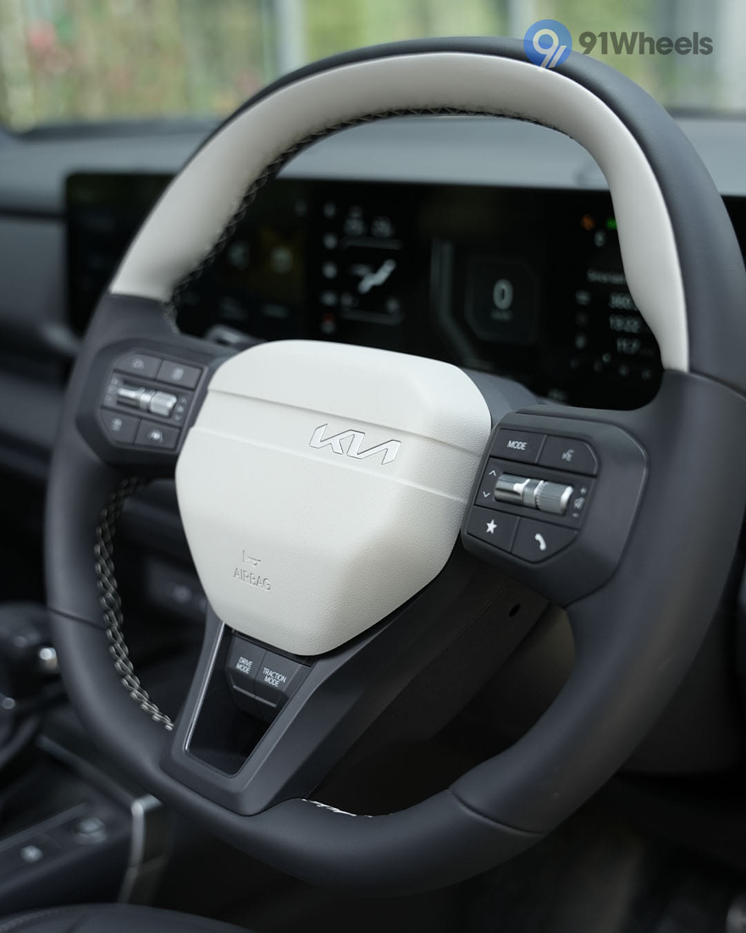 Dashboard & Front Cabin - 2