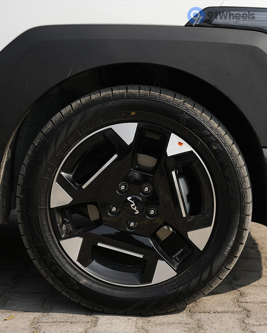 Outerview - 14 Outerview - 14