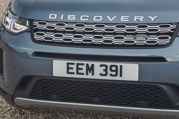 Land Rover Discovery Sport Grille image