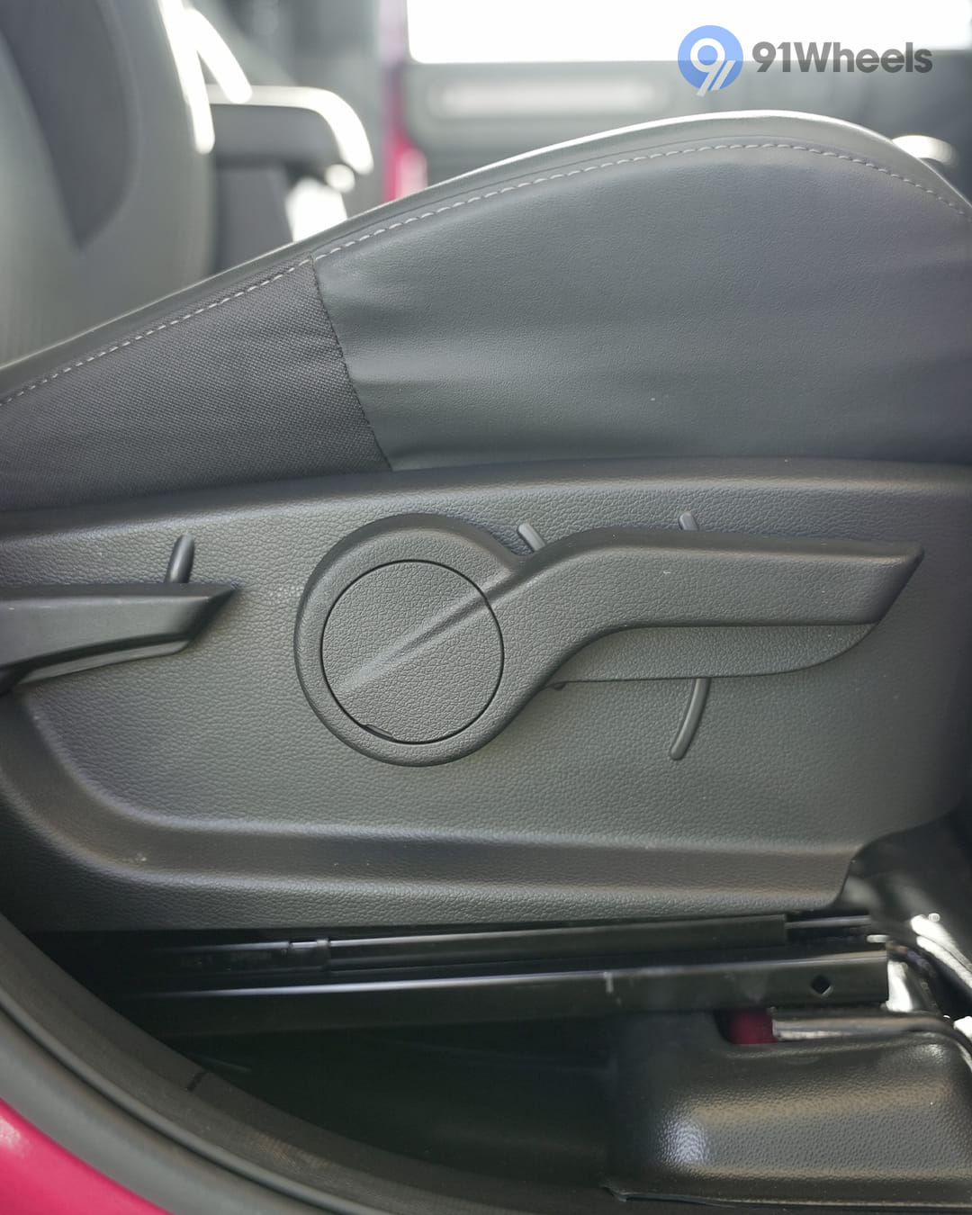 Seats & Cabin Comfort - 3