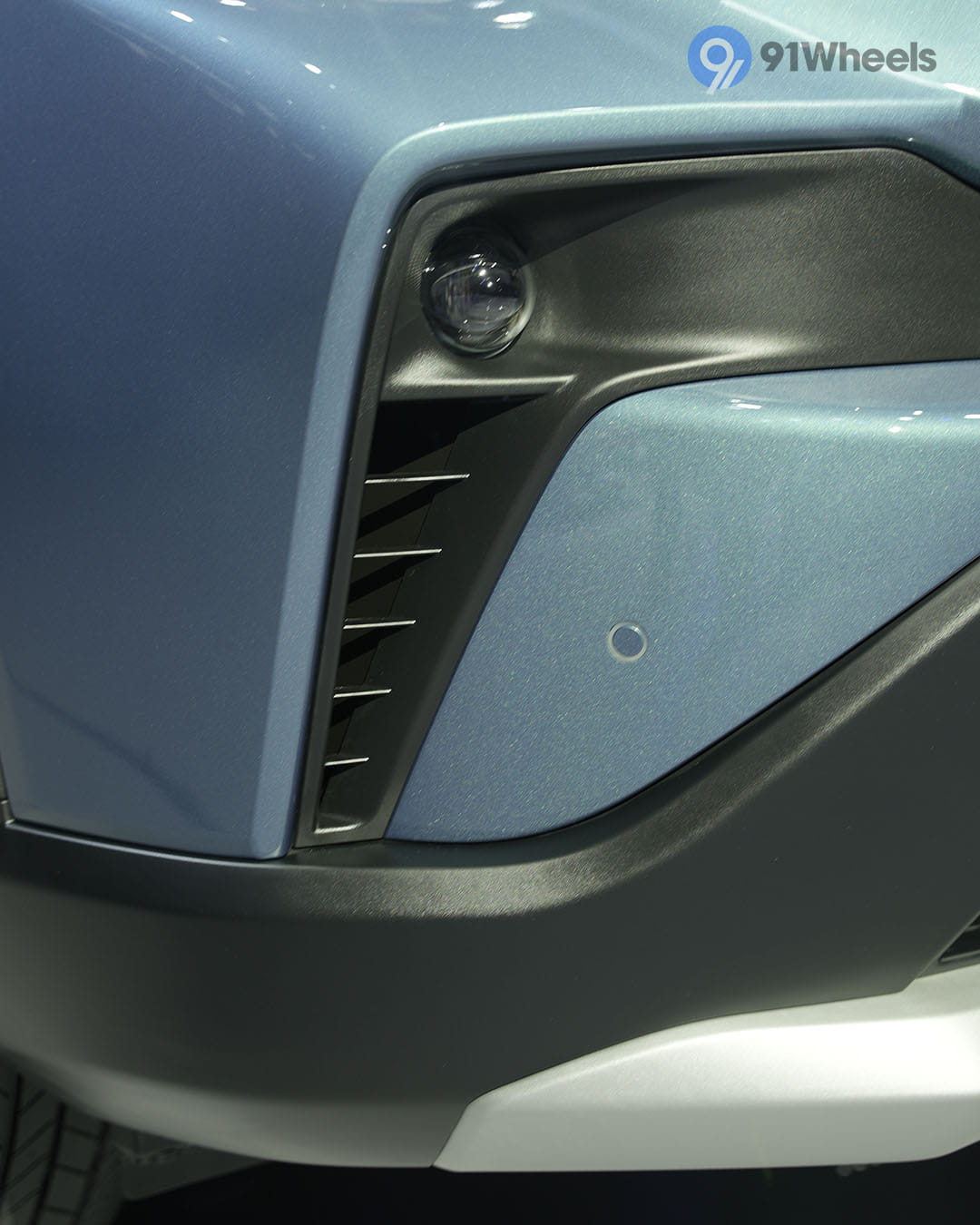 Headlights & Tail-lights - 4