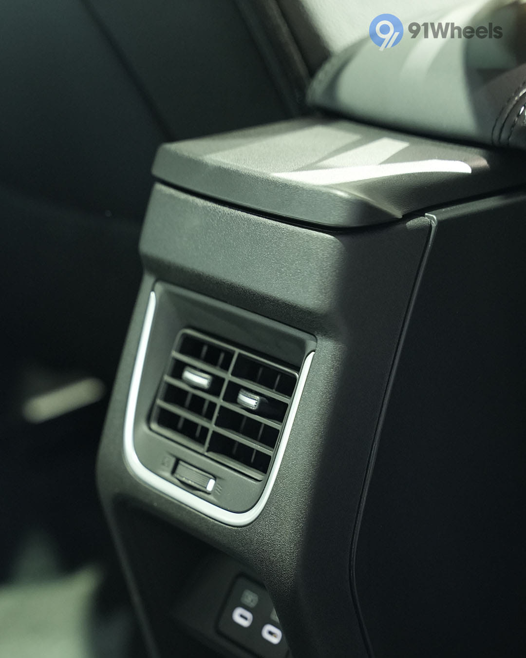 Seats & Cabin Comfort - 1