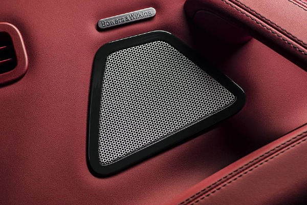 Maserati Quattroporte Speakers image