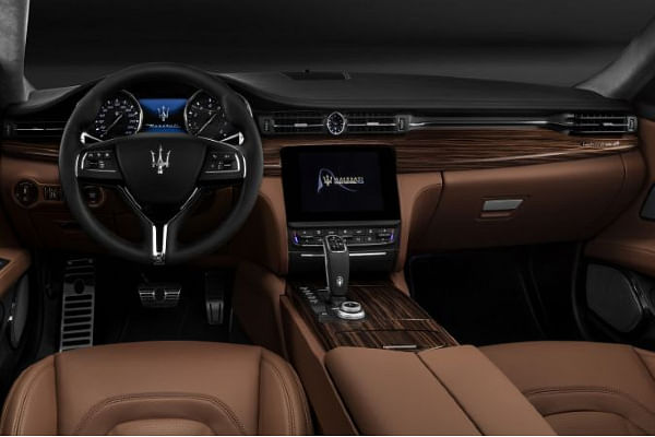 Maserati Quattroporte View From Rear image