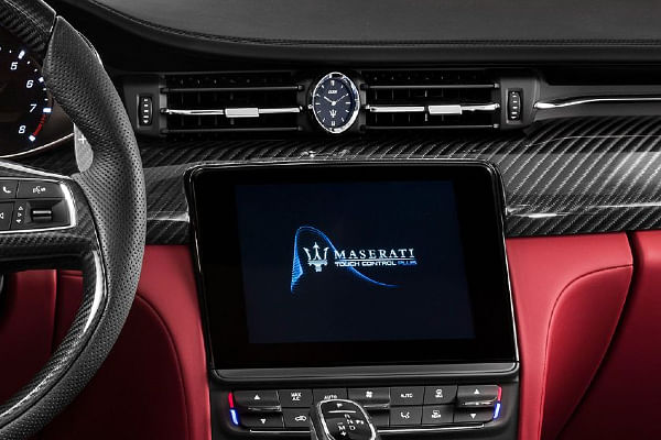 Maserati Quattroporte Touchscreen image