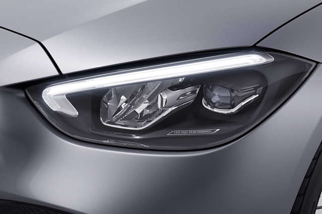 Mercedes-Benz C-Class 2022 Headlight image