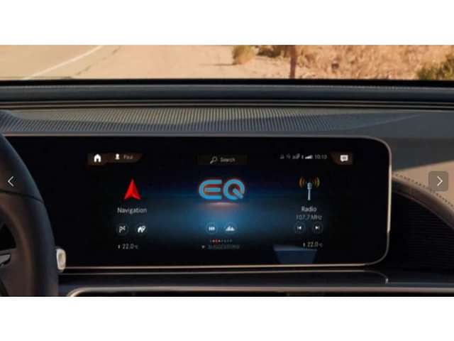 Mercedes-Benz EQC Touchscreen image