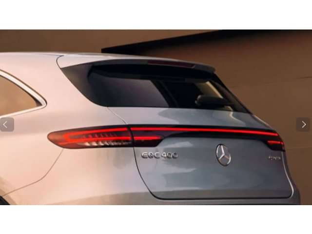 Mercedes-Benz EQC Tail Light image