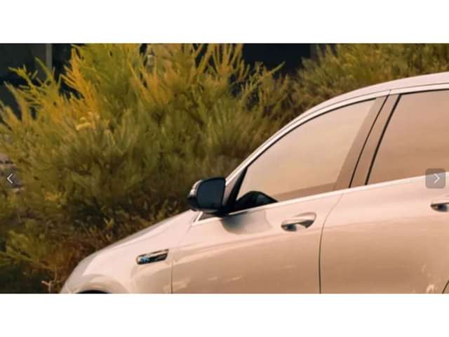 Mercedes-Benz EQC Outside Mirrors image