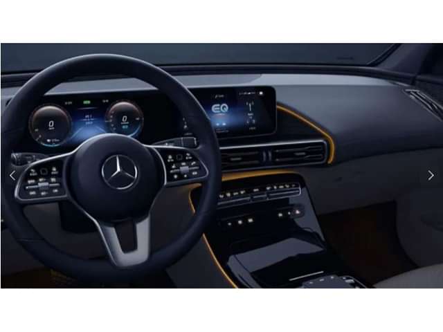 Mercedes-Benz EQC Steering Controls image