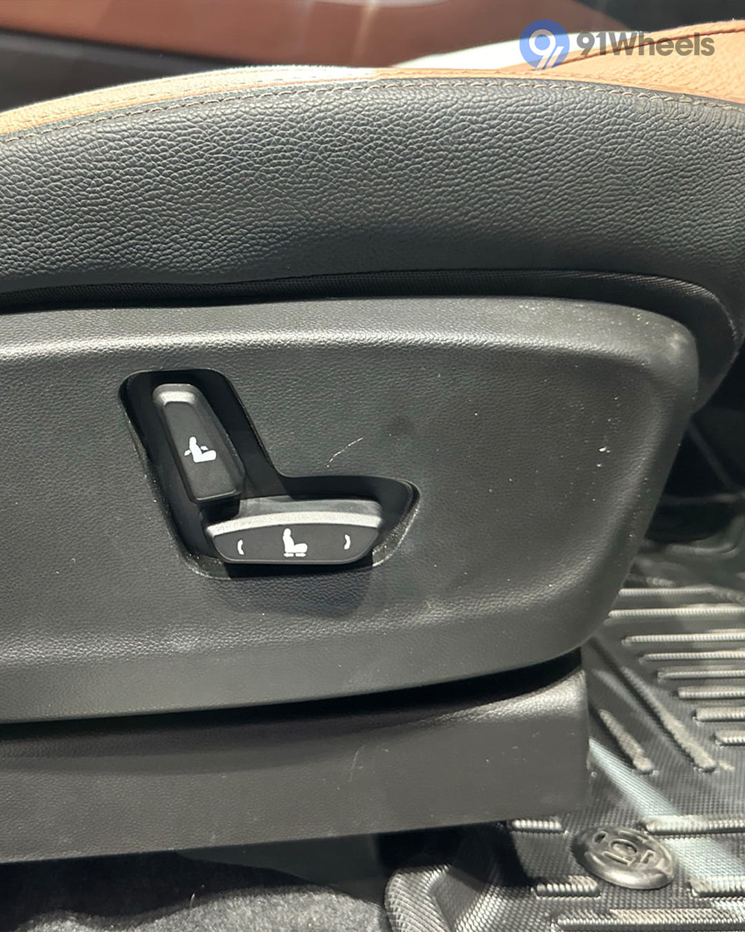 Seats & Cabin Comfort - 8