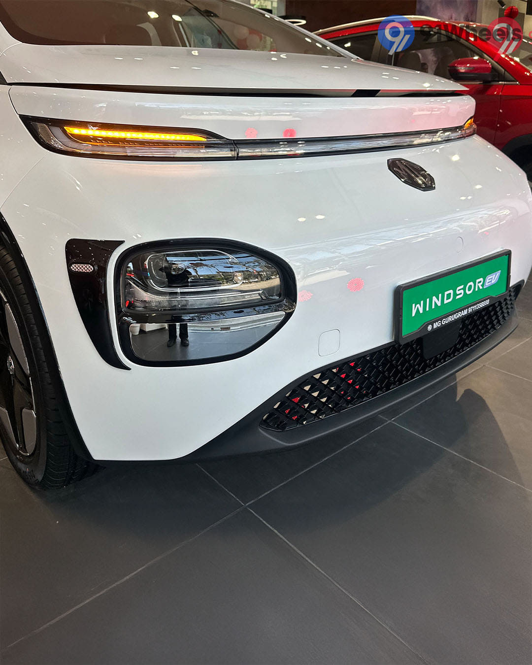 Outerview - 10 Outerview - 10