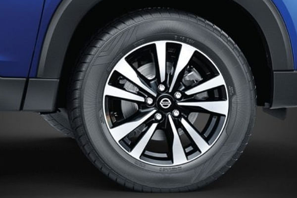 Nissan Kicks Wheels image