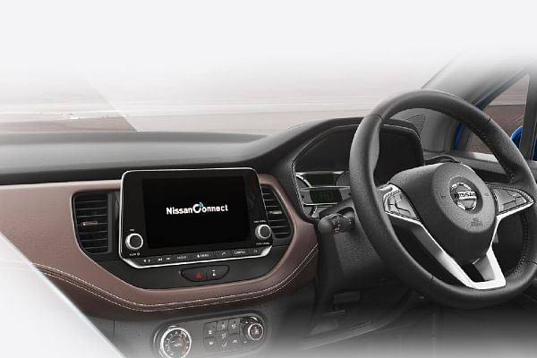 Nissan Kicks  Steering Wheel image