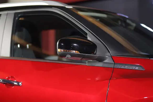 Nissan Magnite Outside Mirrors image