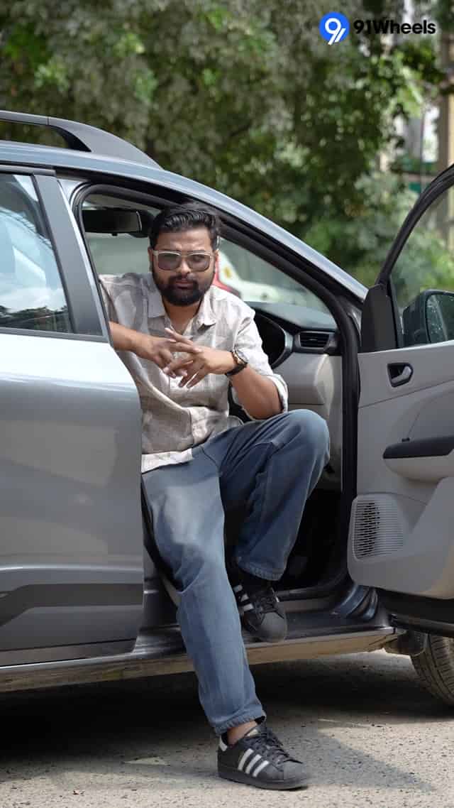 Renault Triber Video