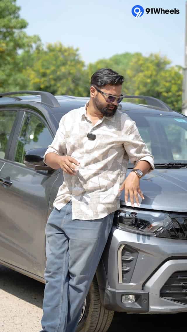 Renault Triber Video