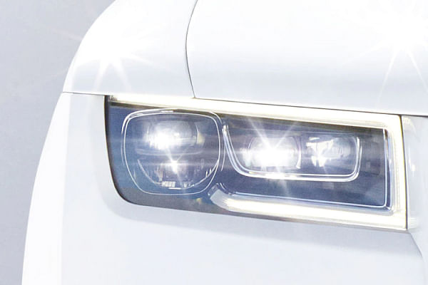 Rolls-Royce Ghost Headlight image