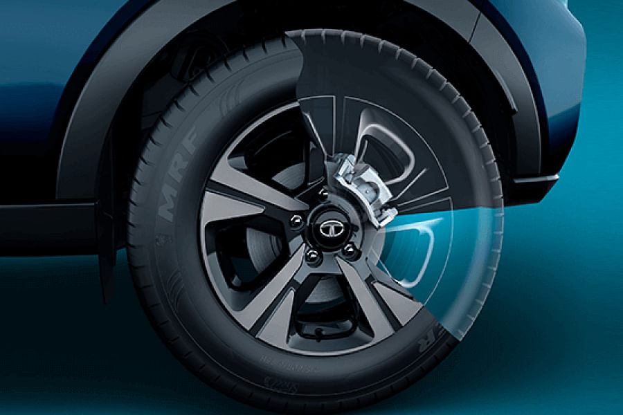 Tata Nexon EV Max Wheels image