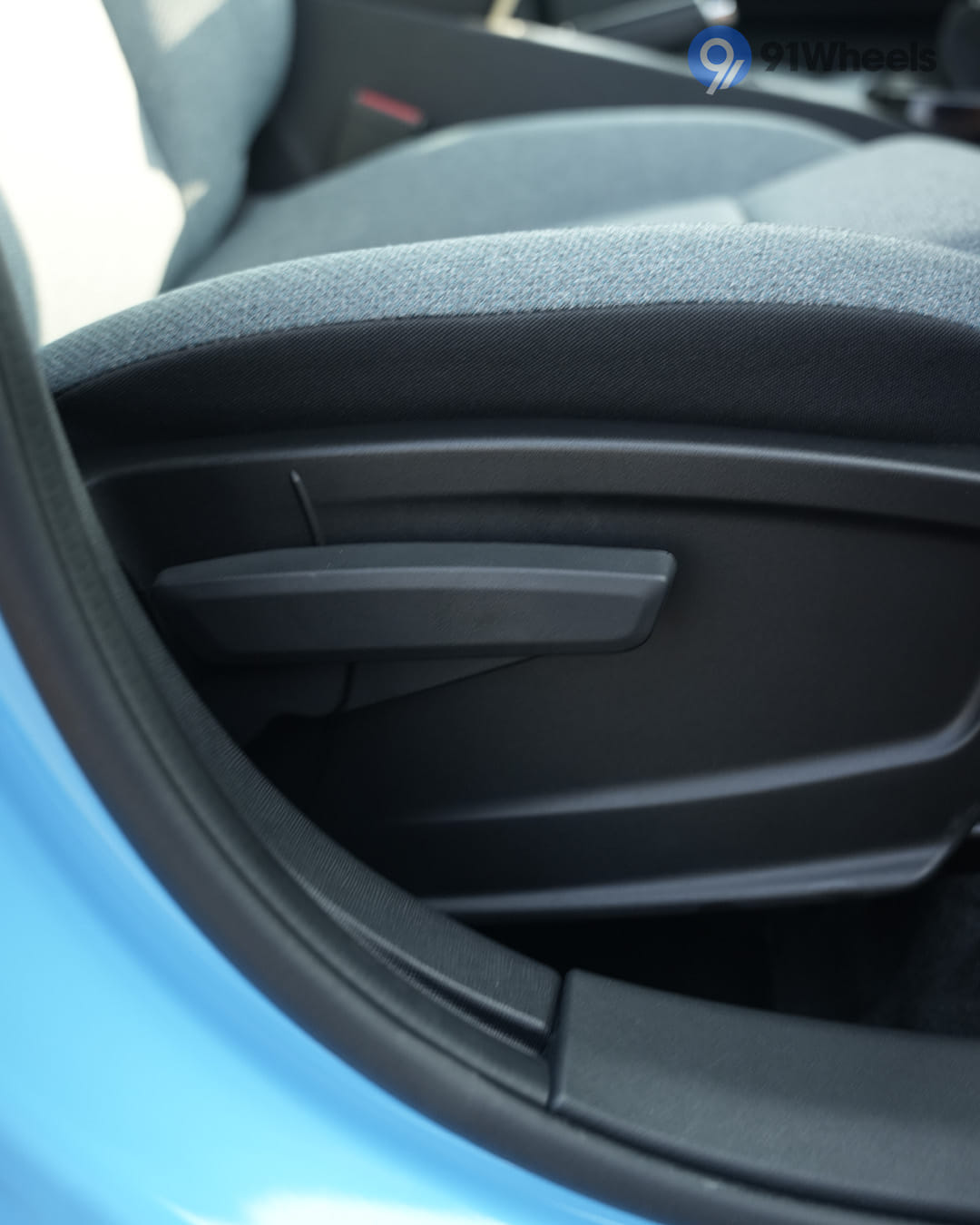 Seats & Cabin Comfort - 8