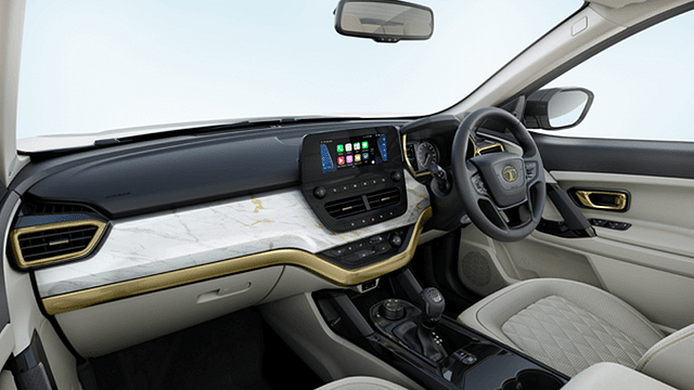 Tata Safari Steering Controls image