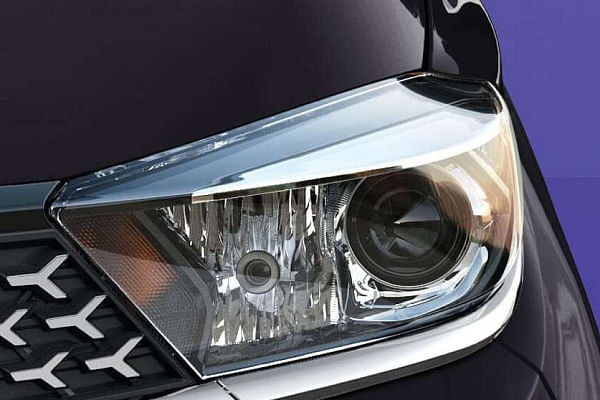 Tata Tiago CNG Headlight image